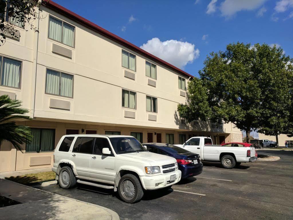 Red Roof Inn San Antonio Airport Kültér fotó